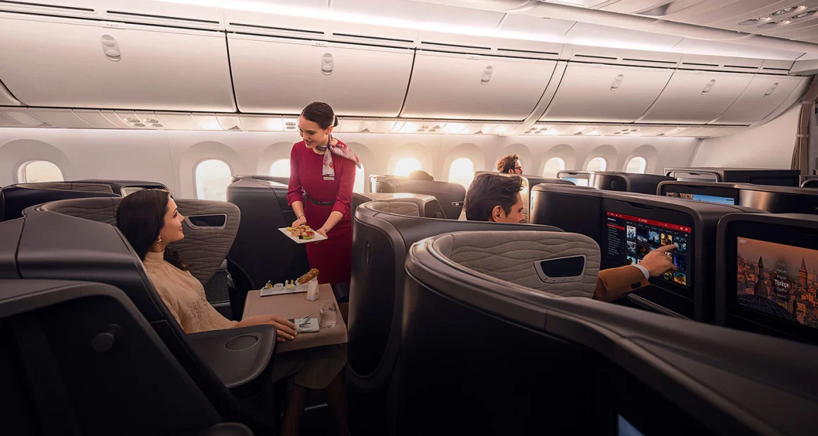 Hostess-who-started-the-dining-on-board-service-in-THY-Business-Class-cabin