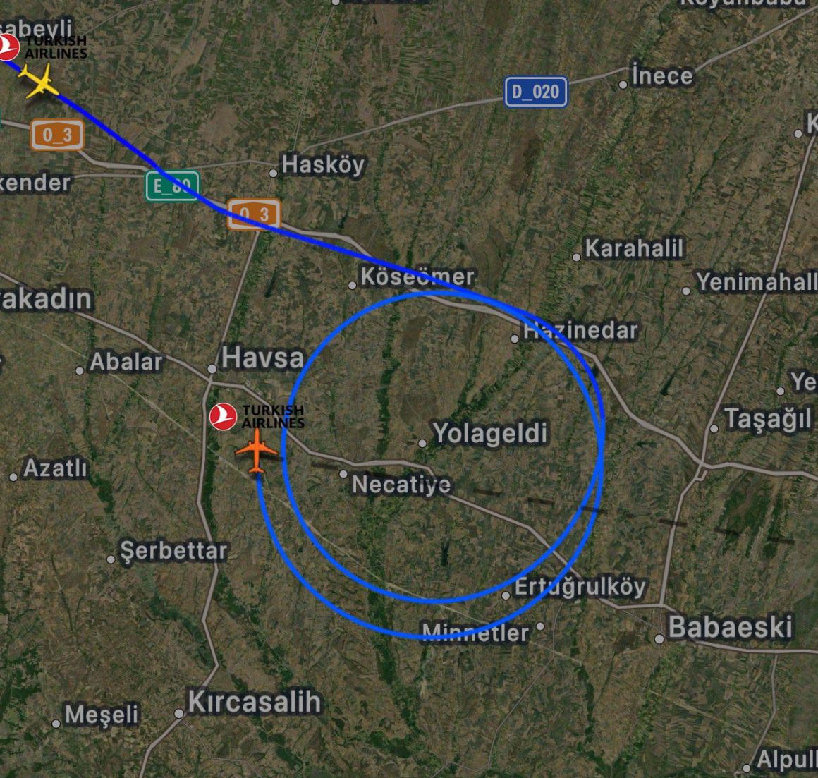 istanbul-ucaklar-cb-bulutlari-nedeniyle-479841-141901