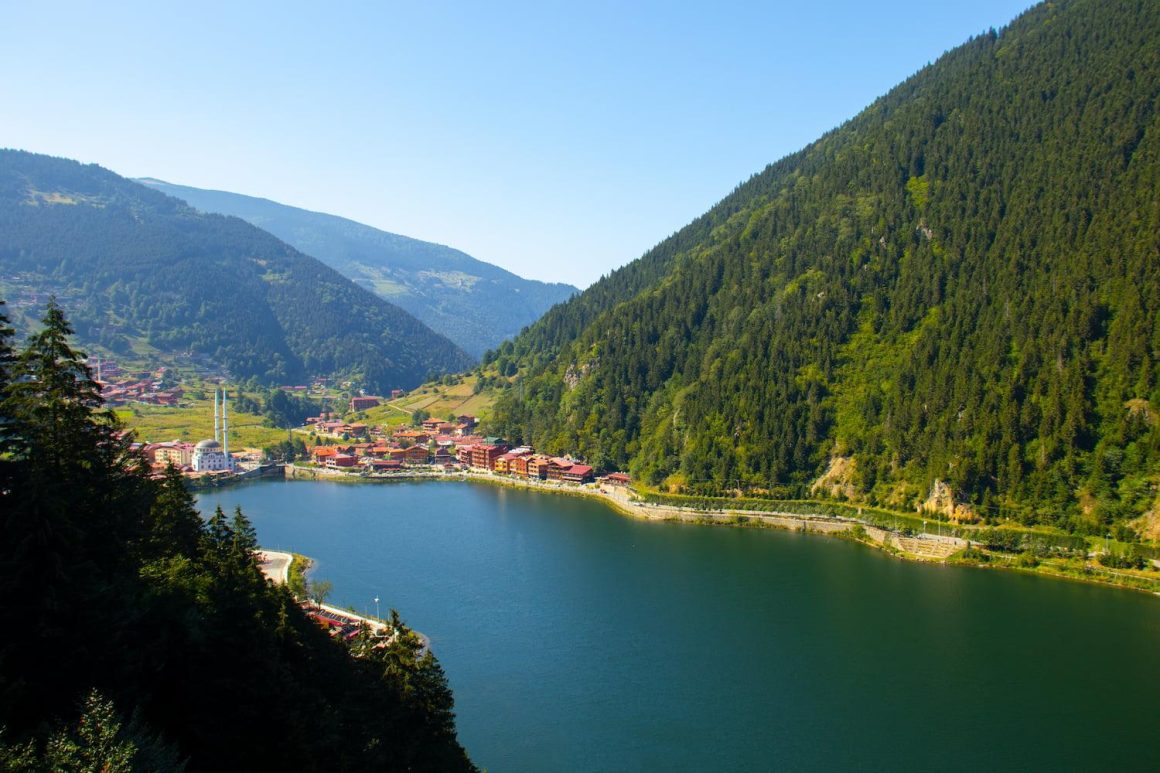 Uzungöl im Landkreis Çaykara der Provinz Trabzon Bildquelle: Unsplash.com